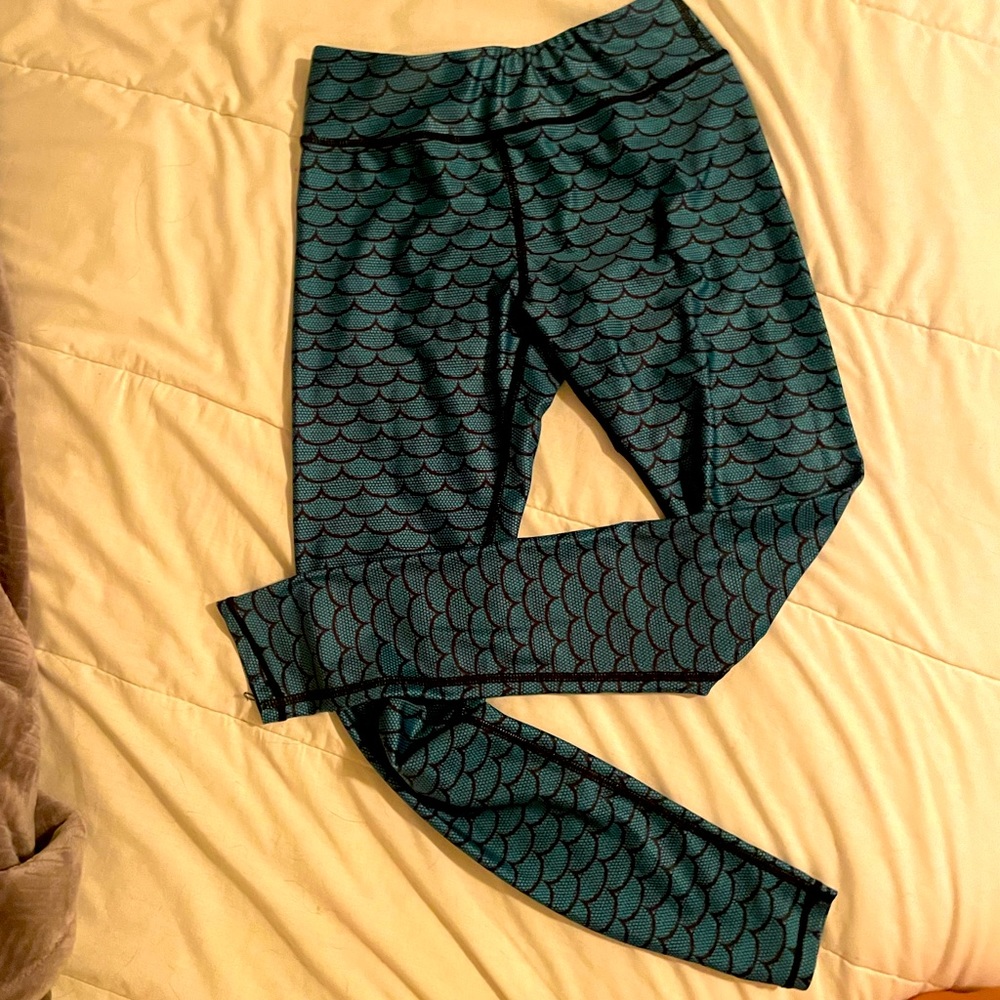 Mermaid print leggings
